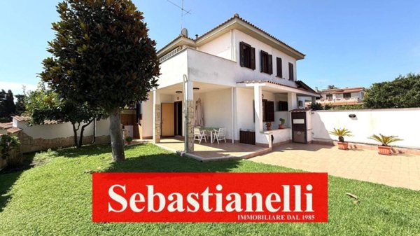 casa indipendente in vendita ad Anzio in zona Stazione