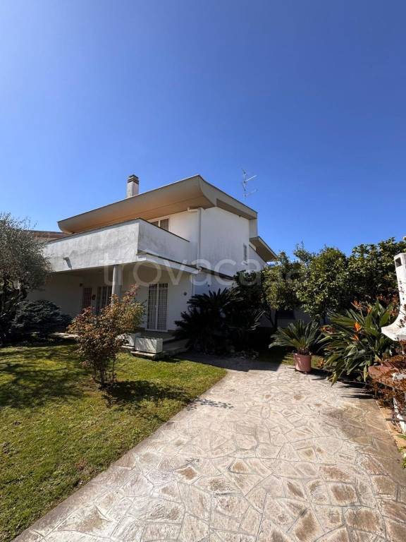 casa indipendente in vendita ad Anzio