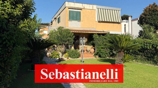 casa indipendente in vendita ad Anzio in zona Mare