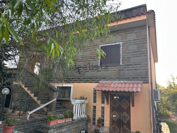 casa indipendente in vendita ad Anzio
