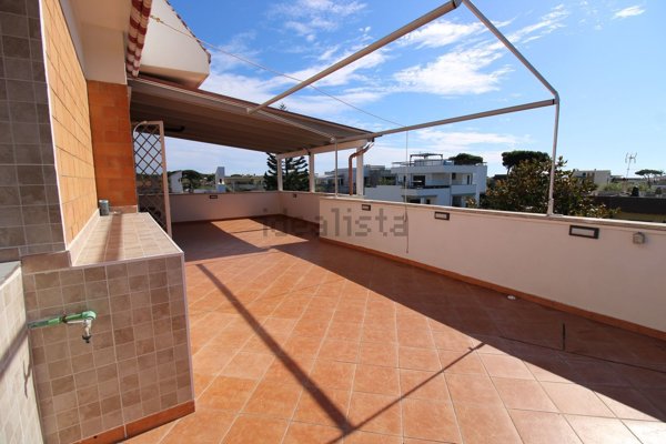 appartamento in vendita ad Anzio in zona Mare