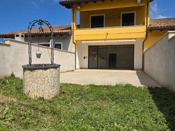 casa indipendente in vendita ad Anzio in zona Stazione