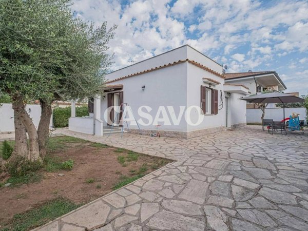casa indipendente in vendita ad Anzio in zona Mare