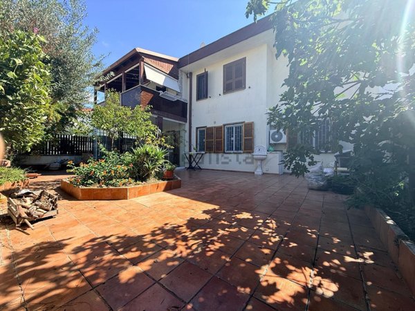 casa indipendente in vendita ad Anzio in zona Villa Claudia