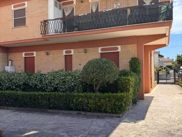 appartamento in vendita ad Anzio in zona Stazione