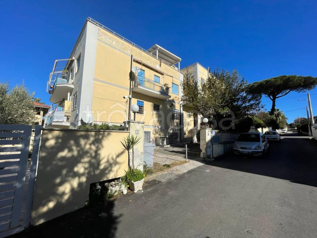 appartamento in vendita ad Anzio in zona Cincinnato