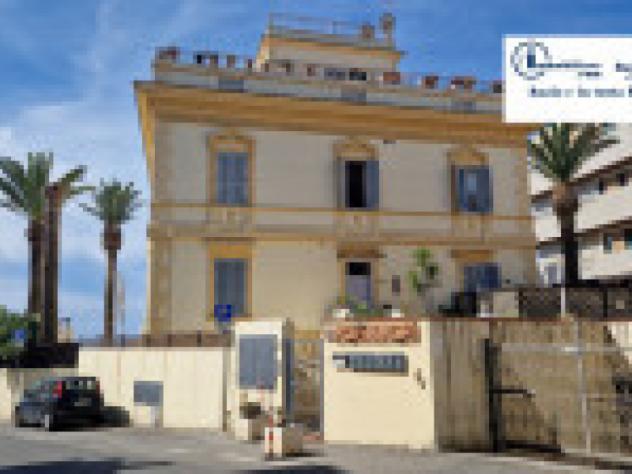appartamento in vendita ad Anzio in zona Mare