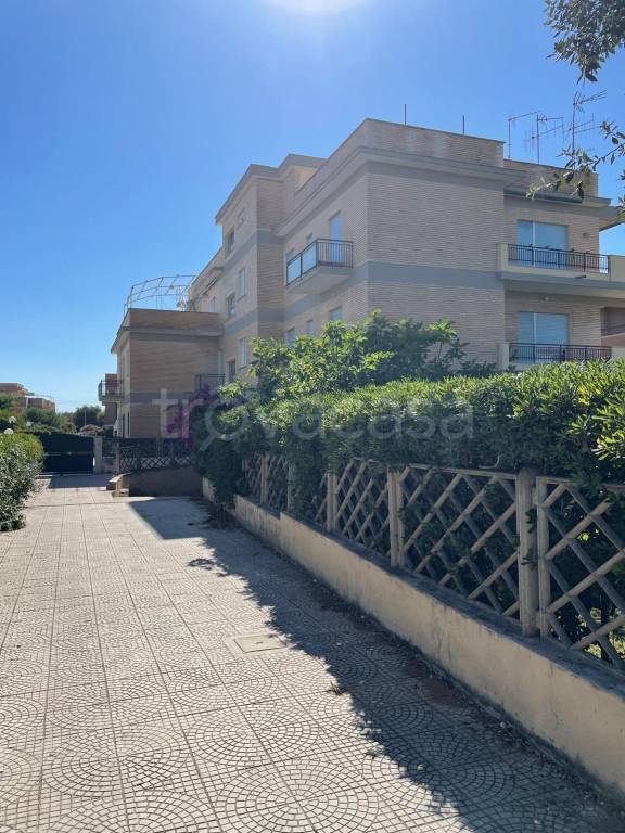 appartamento in vendita ad Anzio in zona Mare