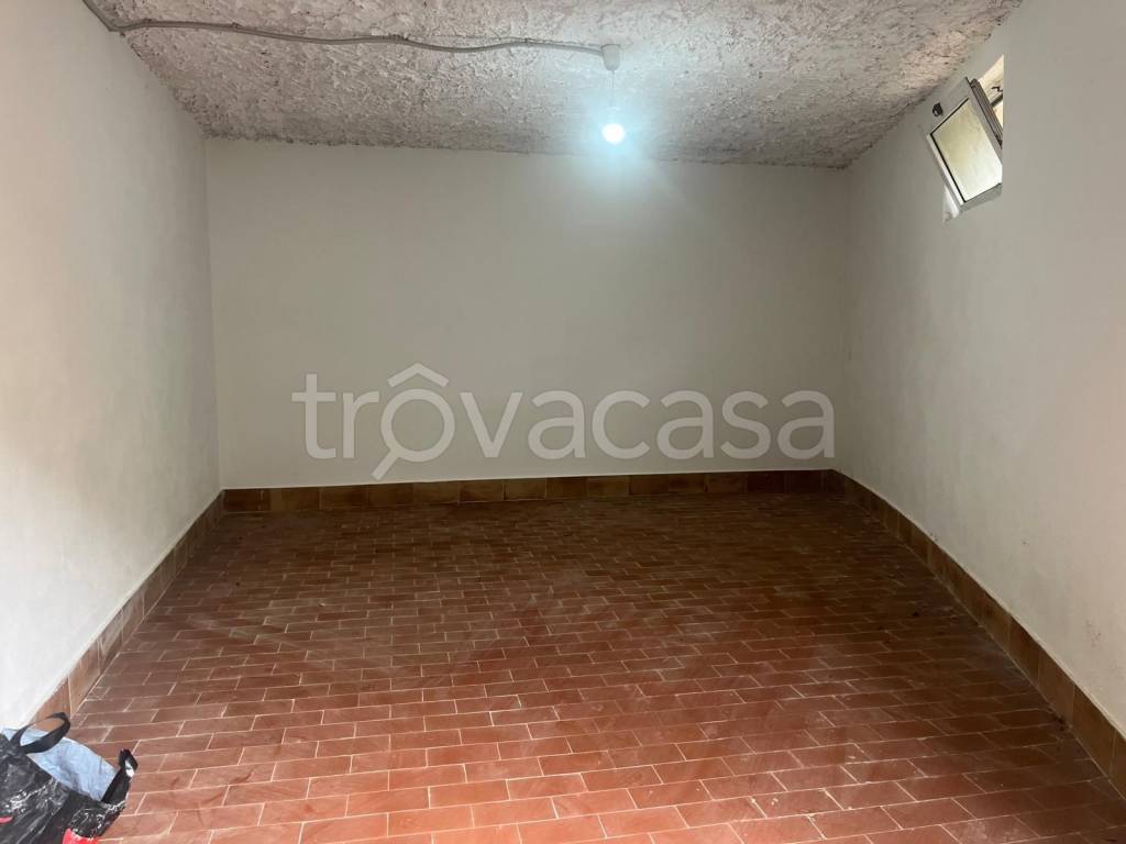 locale di sgombero in vendita ad Anzio in zona Marechiaro