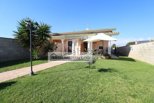 casa indipendente in vendita ad Anzio in zona Stazione