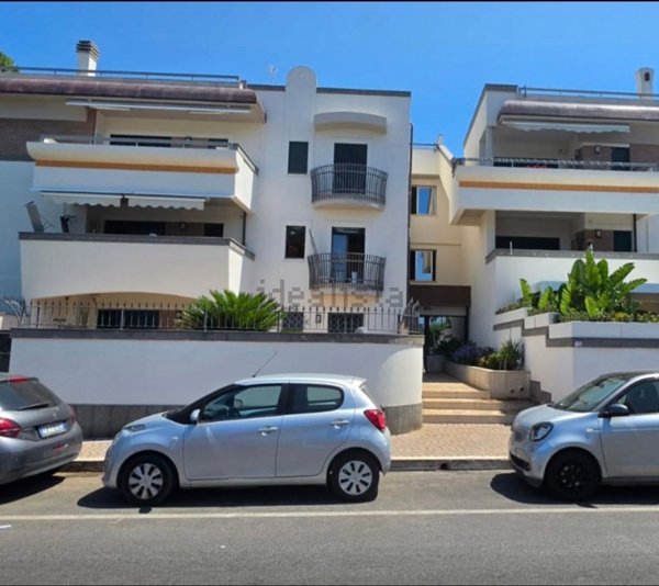 appartamento in vendita ad Anzio in zona Mare