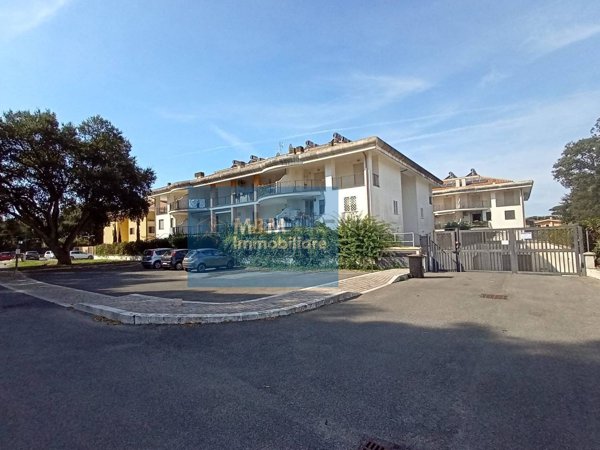 box auto in vendita ad Anzio in zona Villa Claudia
