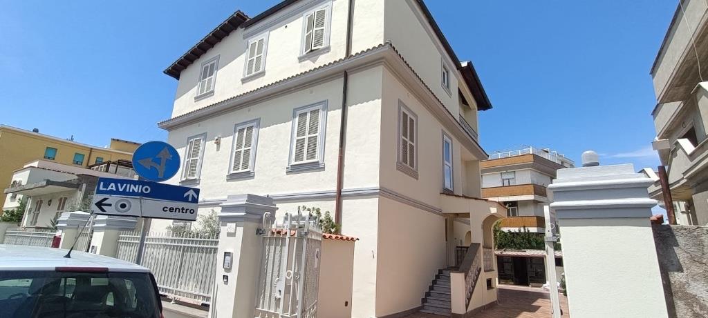 casa indipendente in vendita ad Anzio