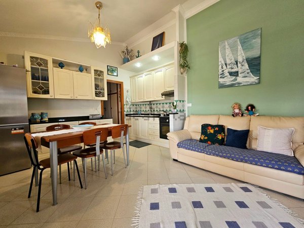 casa indipendente in vendita ad Anzio in zona Villa Claudia