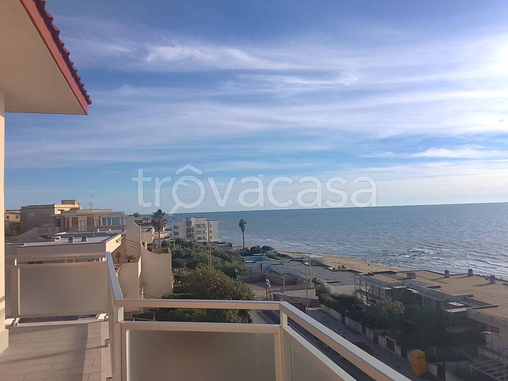 appartamento in vendita ad Anzio in zona Mare