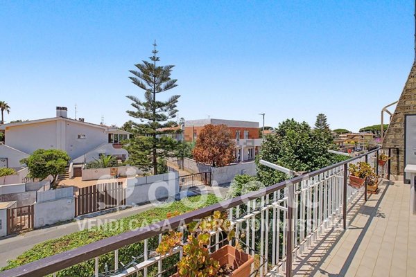 casa indipendente in vendita ad Anzio in zona Mare