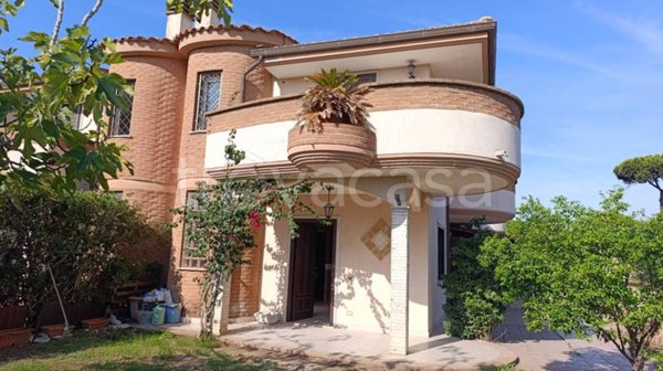 casa indipendente in vendita ad Anzio in zona Mare