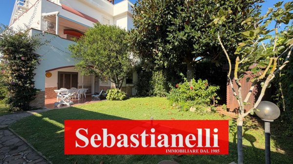 appartamento in vendita ad Anzio in zona Mare