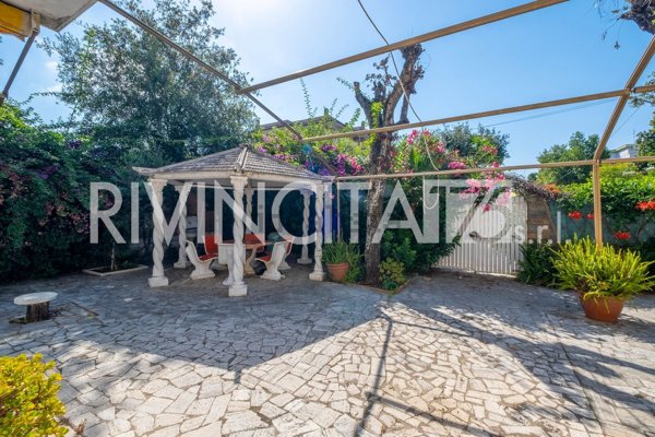 appartamento in vendita ad Anzio in zona Mare