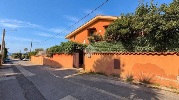 appartamento in vendita ad Anzio in zona Mare