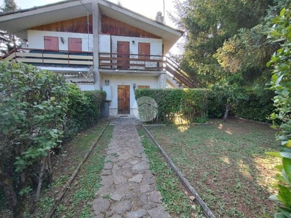 appartamento in vendita ad Arcinazzo Romano in zona Altipiani di Arcinazzo