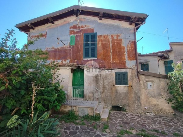 appartamento in vendita ad Arcinazzo Romano