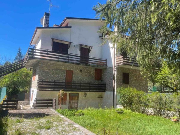 appartamento in vendita ad Arcinazzo Romano in zona Altipiani di Arcinazzo