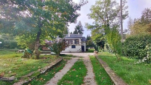 casa indipendente in vendita ad Arcinazzo Romano in zona Altipiani di Arcinazzo
