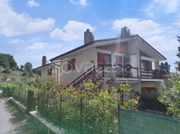 appartamento in vendita ad Arcinazzo Romano in zona Altipiani di Arcinazzo