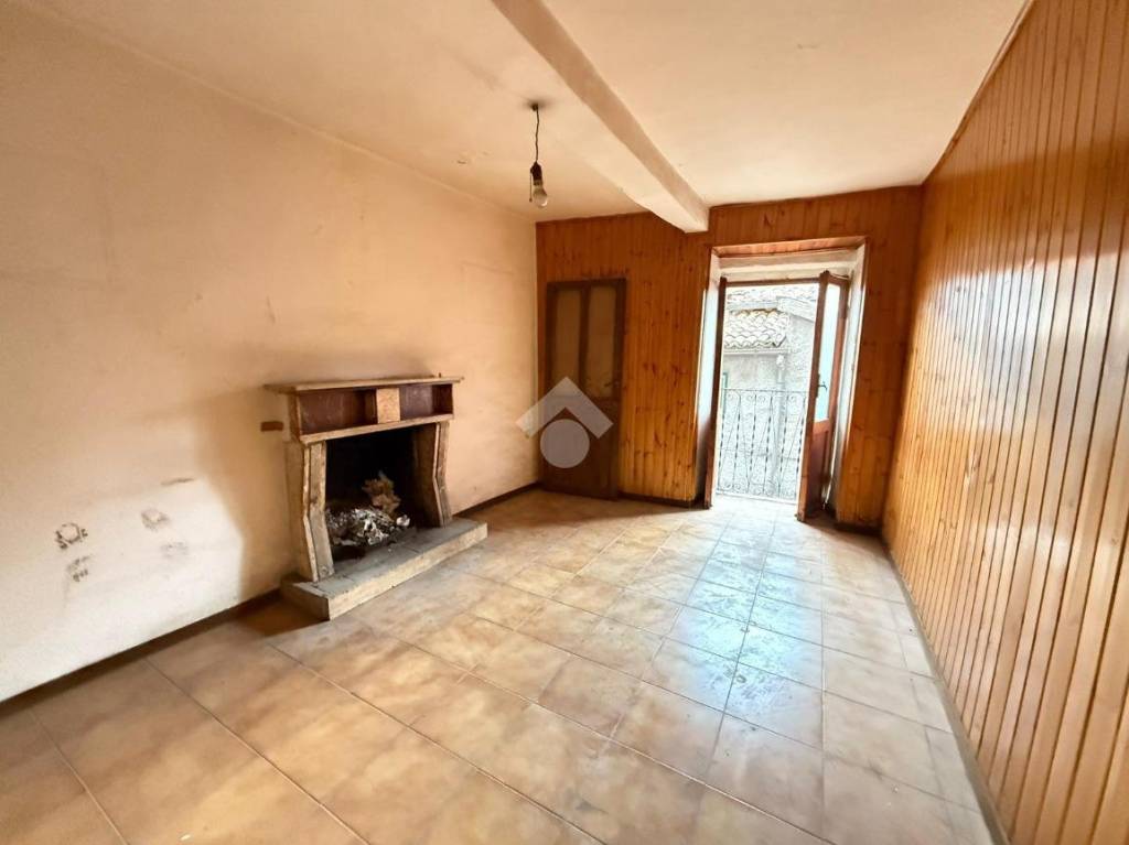 intera palazzina in vendita ad Arcinazzo Romano