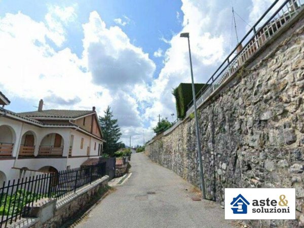 appartamento in vendita ad Arcinazzo Romano in zona Altipiani di Arcinazzo