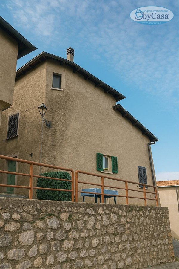 appartamento in vendita ad Arcinazzo Romano in zona Altipiani di Arcinazzo