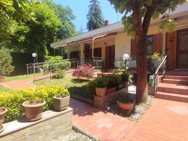 casa indipendente in vendita ad Arcinazzo Romano in zona Altipiani di Arcinazzo