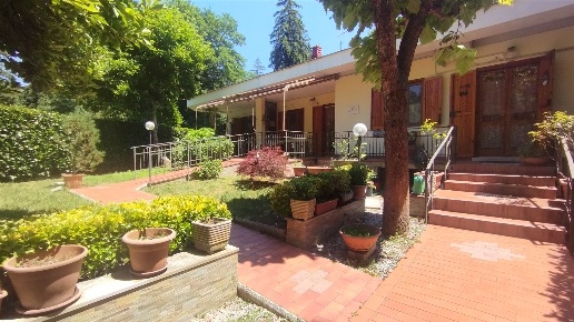 casa indipendente in vendita ad Arcinazzo Romano in zona Altipiani di Arcinazzo