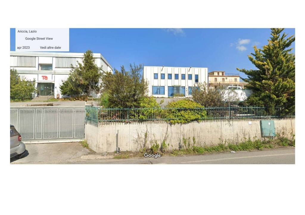locale commerciale in vendita ad Ariccia