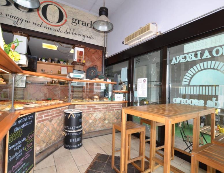 negozio in vendita ad Ariccia