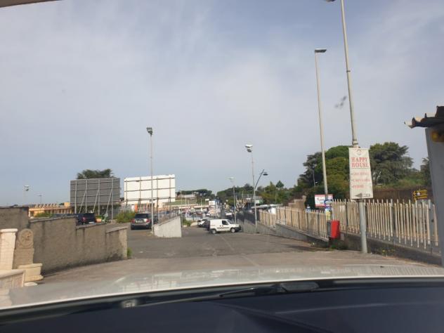 negozio in vendita ad Ariccia