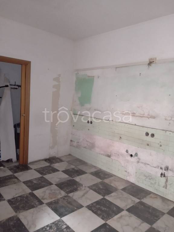 negozio in vendita ad Ariccia