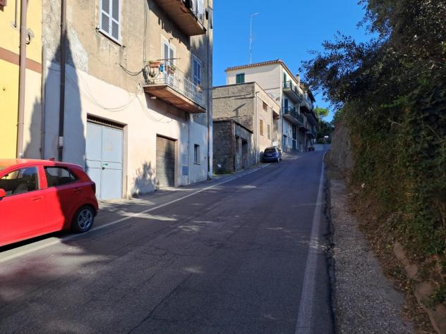 locale commerciale in vendita ad Ariccia