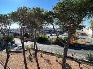 locale commerciale in vendita ad Ariccia