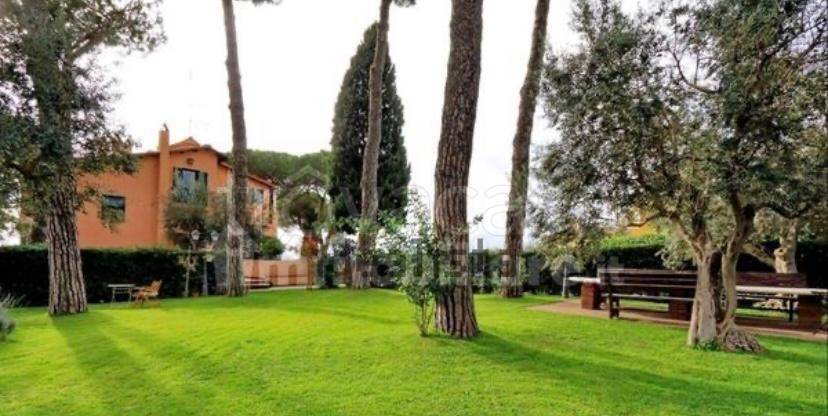 appartamento in vendita ad Ariccia