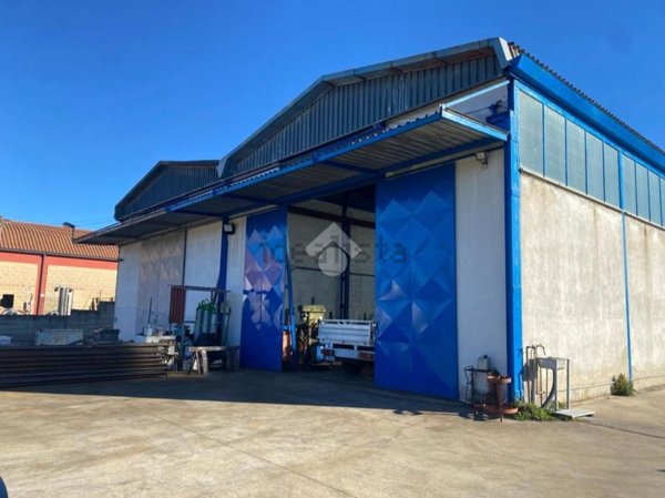 ufficio in vendita ad Ariccia