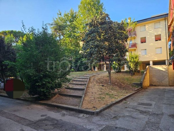 appartamento in vendita ad Ariccia in zona Fontana di Papa