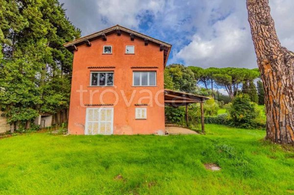 casa indipendente in vendita ad Ariccia