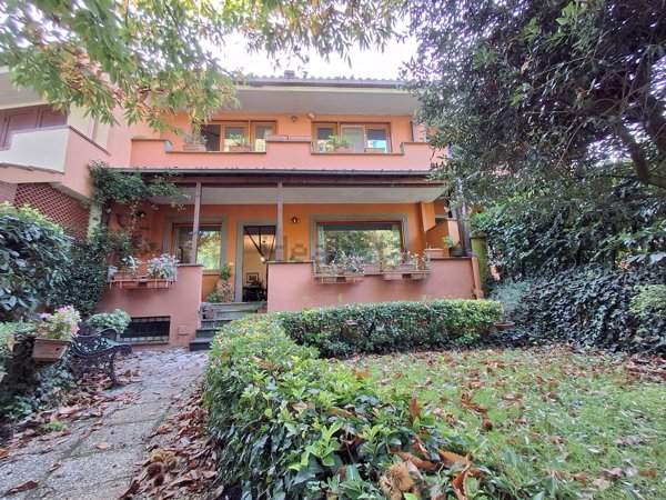casa indipendente in vendita ad Ariccia