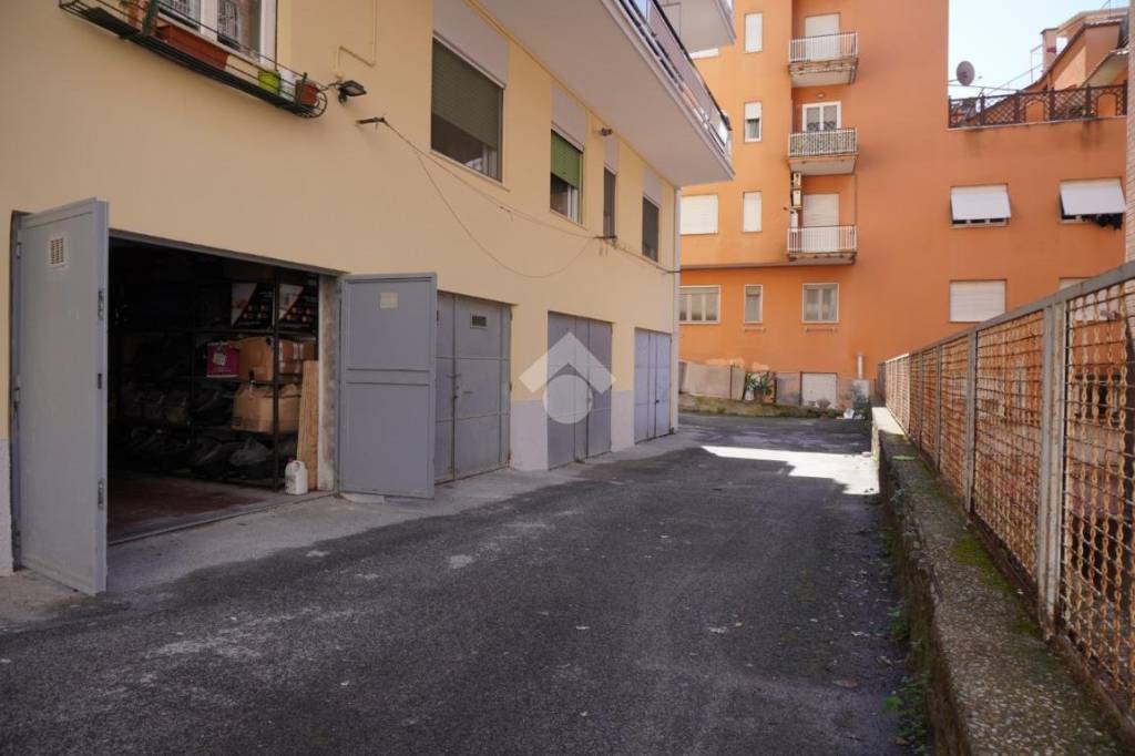 casa indipendente in vendita ad Ariccia
