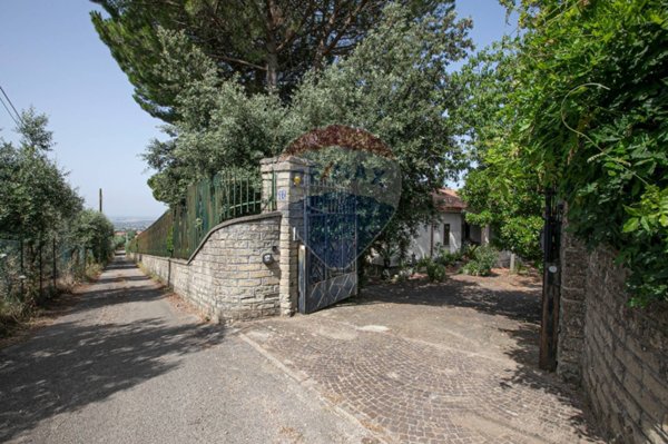casa indipendente in vendita ad Ariccia