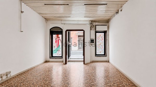 ufficio in vendita ad Ariccia
