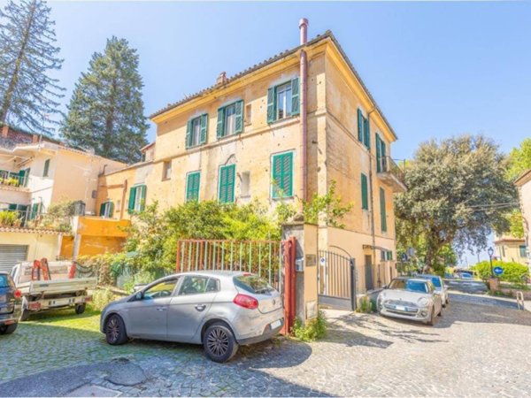 appartamento in vendita ad Ariccia
