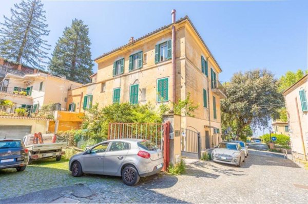appartamento in vendita ad Ariccia